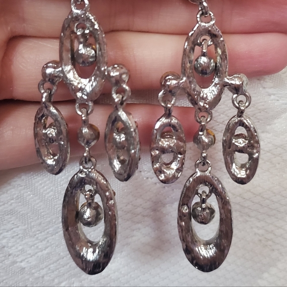 Pink Teardrop Dangling Earrings - Picture 2 of 4